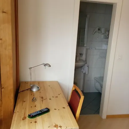 Terminus 2* Samedan