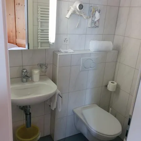 Ξενοδοχείο Terminus 2*